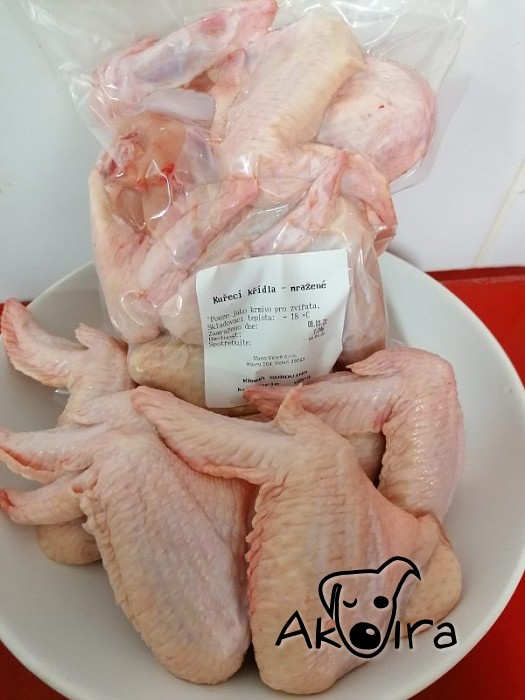 Maso Veleň Kuřecí křídla v celku 1 kg